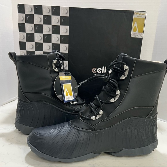 Ecilu Black Lace-Up Boots - Picture 1 of 12